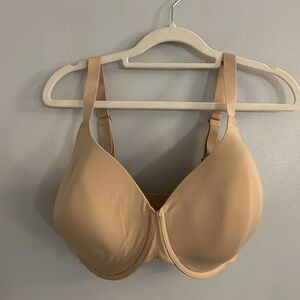 SKIMS “fits everybody T-shirt Demi bra” NWT